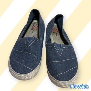 Denim & burlap shoes. Size 9. Like new